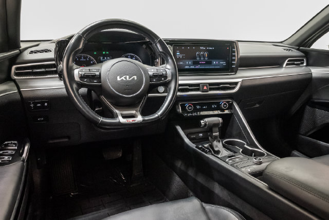 Used 2022 Kia K5 GT-Line w/ GT-Line FWD Premium Package image 7