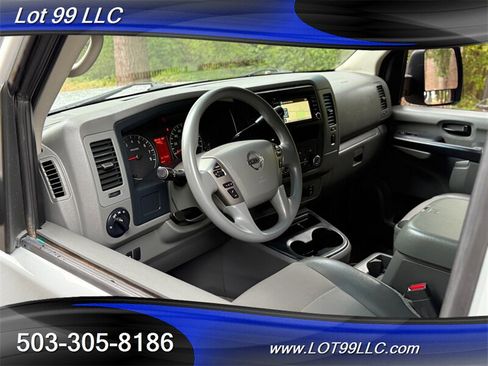 Used 2021 Nissan NV 3500 SV RWD image 26