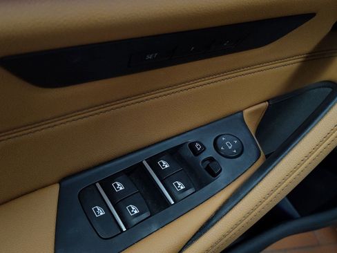 Certified 2022 BMW 530i xDrive w/ Premium Package image 12