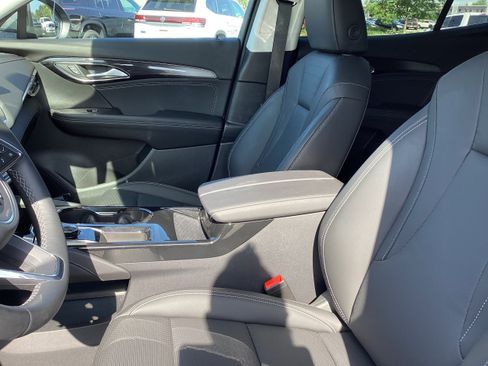 Used 2025 Buick Envision Preferred AWD/4WD image 12
