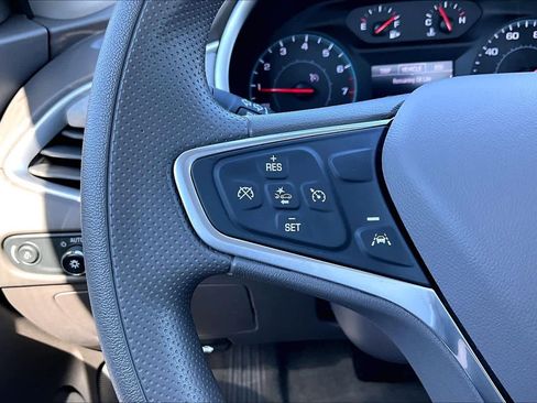 Used 2023 Chevrolet Malibu LS image 21