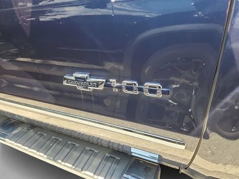 Used 2018 Chevrolet Silverado 1500 LTZ Z71 w/ Centennial Edition AWD/4WD image 4