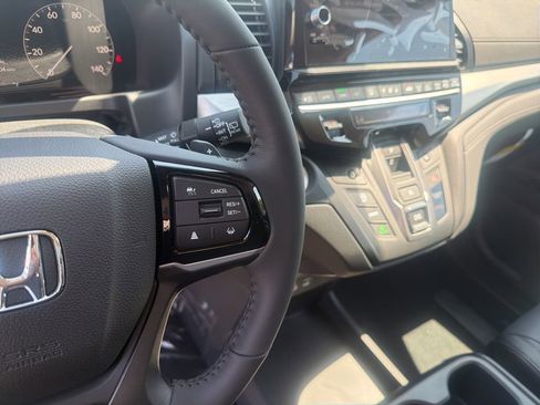 New 2026 Honda Odyssey EX-L image 12