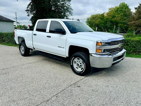 Used 2018 Chevrolet Silverado 2500 W/T AWD/4WD image 30