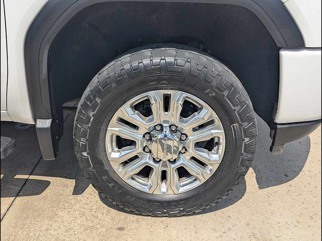 Used 2021 GMC Sierra 3500 Denali w/ Denali Ultimate Package AWD/4WD image 18