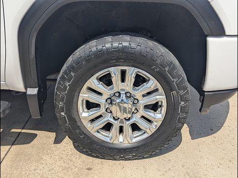 Used 2021 GMC Sierra 3500 Denali w/ Denali Ultimate Package AWD/4WD image 18