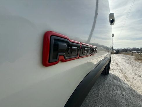 Used 2018 Jeep Renegade Trailhawk w/ UConnect 8.4 Nav Group image 9