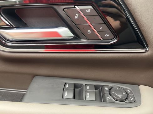 New 2026 GMC Yukon Elevation w/ Elevation Premium Package image 9