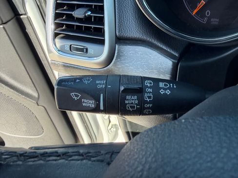 Used 2018 Jeep Grand Cherokee Laredo AWD/4WD image 20