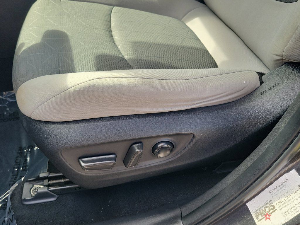 Certified 2024 Toyota RAV4 XLE w/ Convenience Package FWD image 22