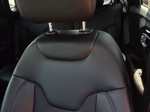 New 2026 Jeep Compass Latitude AWD/4WD image 13