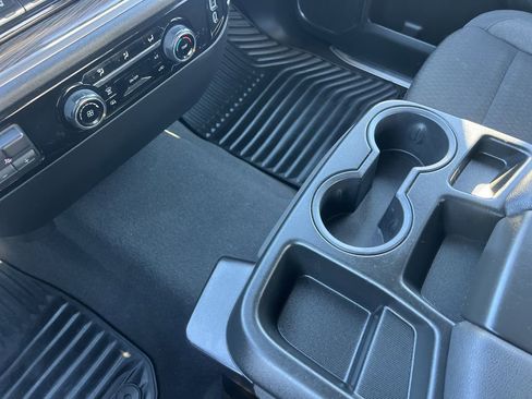 Used 2024 Chevrolet Silverado 2500 LT image 8