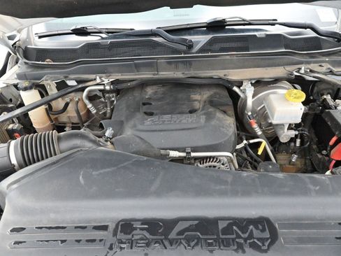 Used 2022 RAM 2500 Big Horn image 32