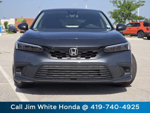 Used 2024 Honda Civic EX-L image 10
