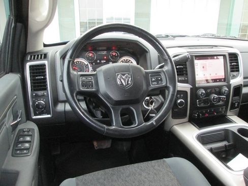 Used 2018 RAM 2500 Big Horn AWD/4WD image 15