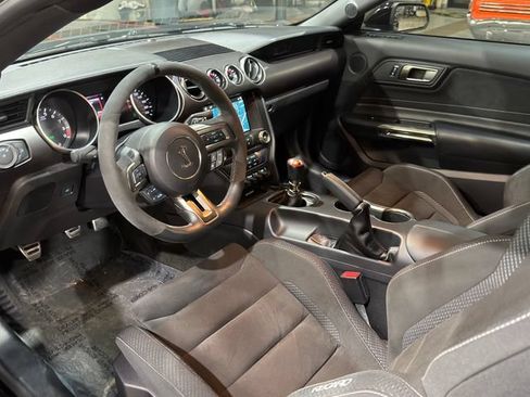 Used 2017 Ford Mustang Shelby GT350 w/ Electronics Package RWD image 37