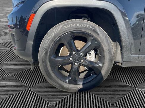 Used 2021 Jeep Grand Cherokee L Laredo image 37