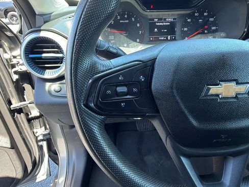 Used 2024 Chevrolet Trax LS FWD image 19