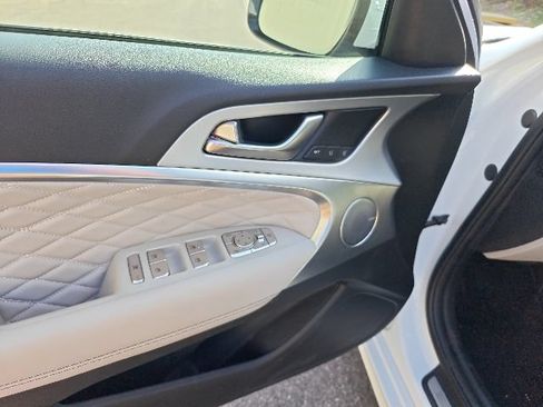Used 2019 Genesis G70 2.0T Advanced w/ Prestige Package AWD/4WD image 11