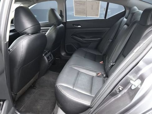 Used 2023 Nissan Altima 2.5 SL FWD image 8