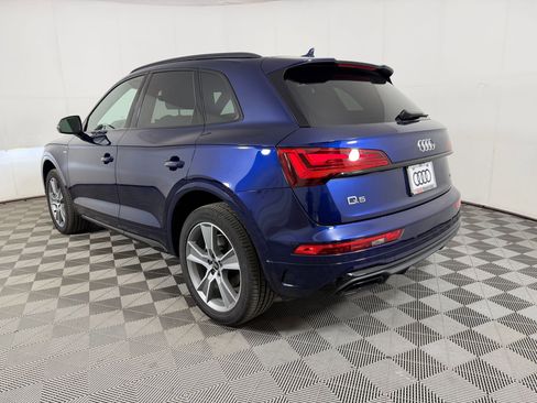 Used 2025 Audi Q5 2.0T Premium w/ Convenience Plus Package image 3