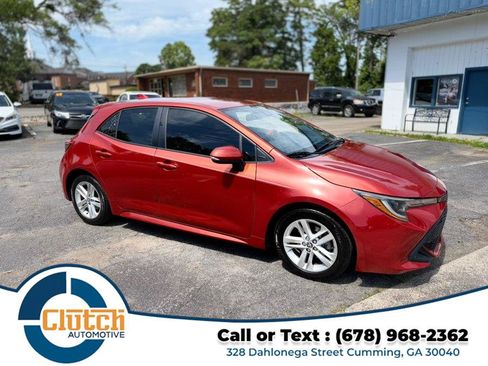 Used 2019 Toyota Corolla Hatchback w/ SE Option Package FWD image 5