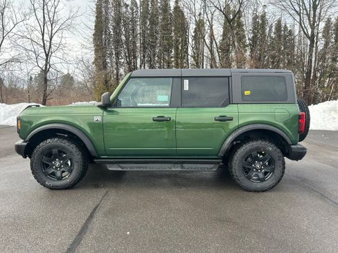 New 2025 Ford Bronco Big Bend w/ Black Diamond Package image 2