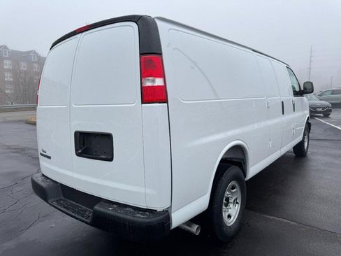 New 2026 Chevrolet Express 3500 Extended image 26