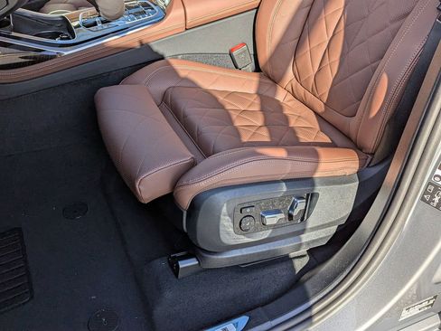 New 2026 BMW X7 xDrive40i image 16