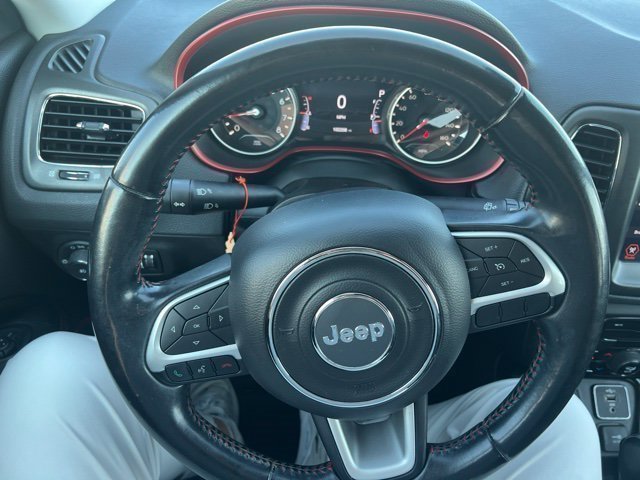 Used 2020 Jeep Compass Trailhawk AWD/4WD image 31