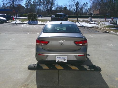 Used 2023 Kia Rio S image 10