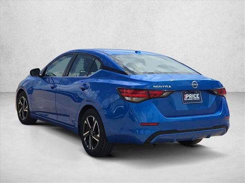 Used 2025 Nissan Sentra SV FWD image 8