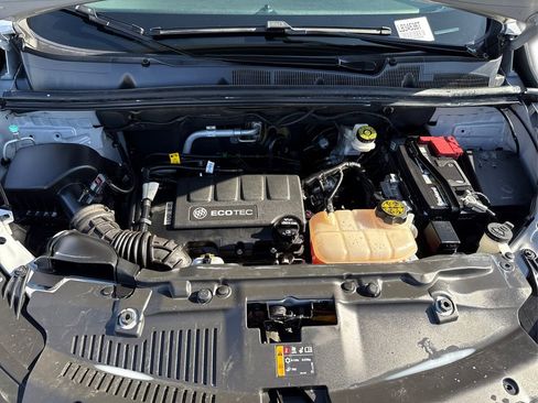 Used 2020 Buick Encore Essence image 11