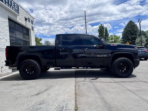 Used 2025 Chevrolet Silverado 3500 LTZ w/ LTZ Plus Package AWD/4WD image 8