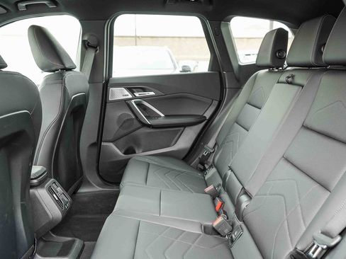 Used 2025 BMW X1 xDrive28i w/ Technology Package image 18