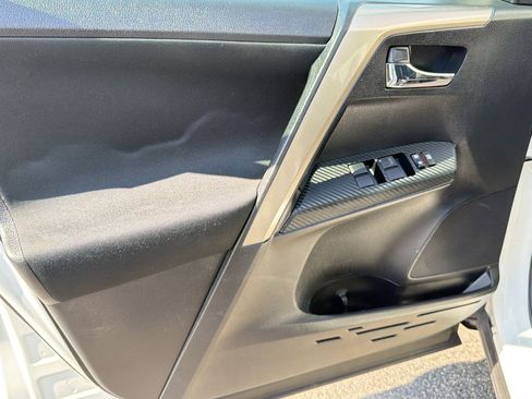 Used 2015 Toyota RAV4 XLE image 13