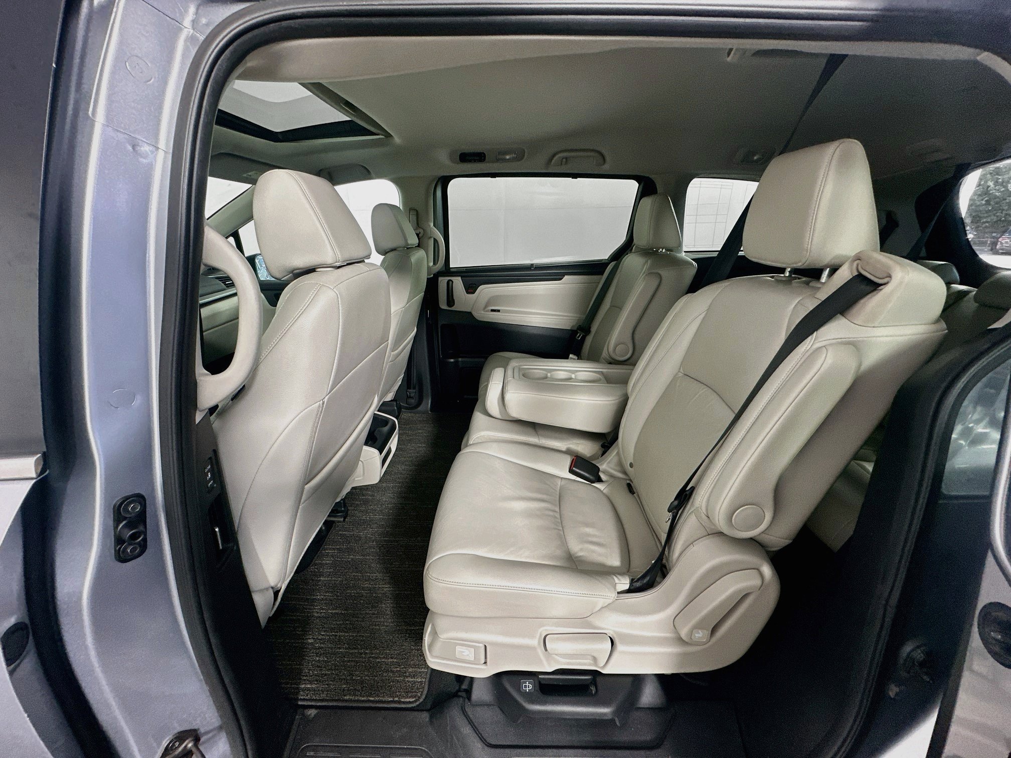 Used 2025 Honda Odyssey EX-L image 27