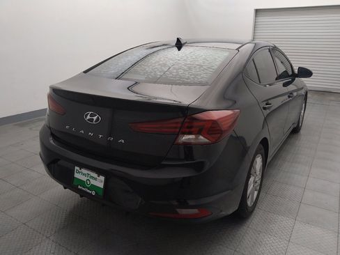 Used 2019 Hyundai Elantra SEL image 7