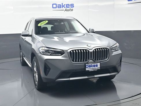 Used 2024 BMW X3 xDrive30i AWD/4WD image 3