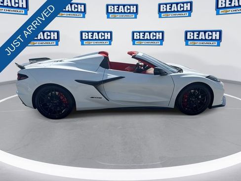 Used 2024 Chevrolet Corvette Z06 image 9