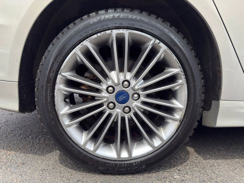 Used 2015 Ford Fusion SE w/ Equipment Group 202A AWD/4WD image 10
