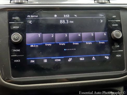 Used 2022 Volkswagen Tiguan SE AWD/4WD image 15