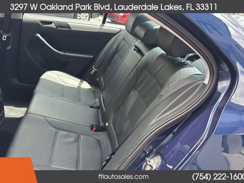 Used 2014 Volkswagen Jetta SE FWD image 25
