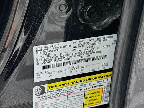 Used 2025 Ford Expedition Max Active RWD image 12
