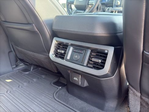 Used 2025 Ford F250 Platinum AWD/4WD image 18