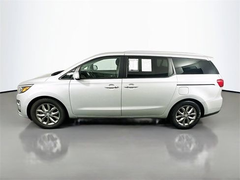 Used 2020 Kia Sedona EX image 4