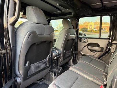 New 2026 Jeep Wrangler Unlimited Rubicon image 27