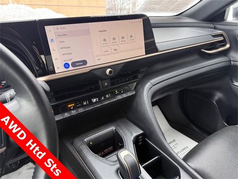 Used 2023 Toyota Crown XLE image 25