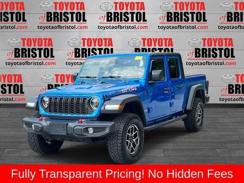 Used 2024 Jeep Gladiator Rubicon w/ Technology Group AWD/4WD image 8