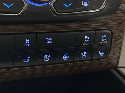 Used 2017 RAM 1500 Laramie image 30